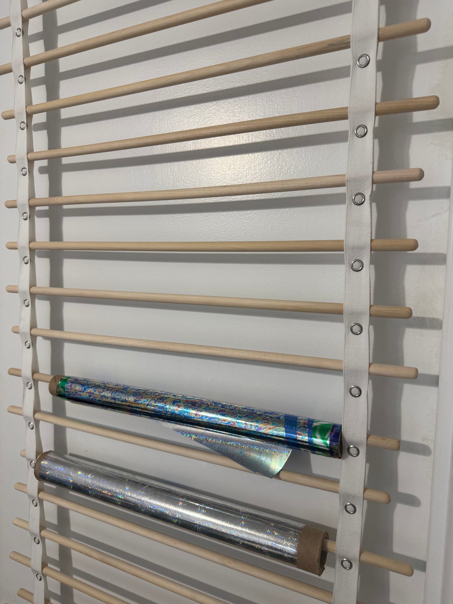 Over the Door Foil and Vinyl Hanger with 24 spindles
