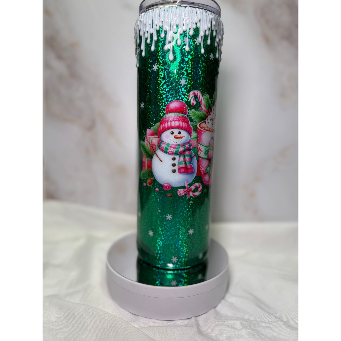 #601 Green Holiday Foil with Snow Drip Showman on 30oz Stainless